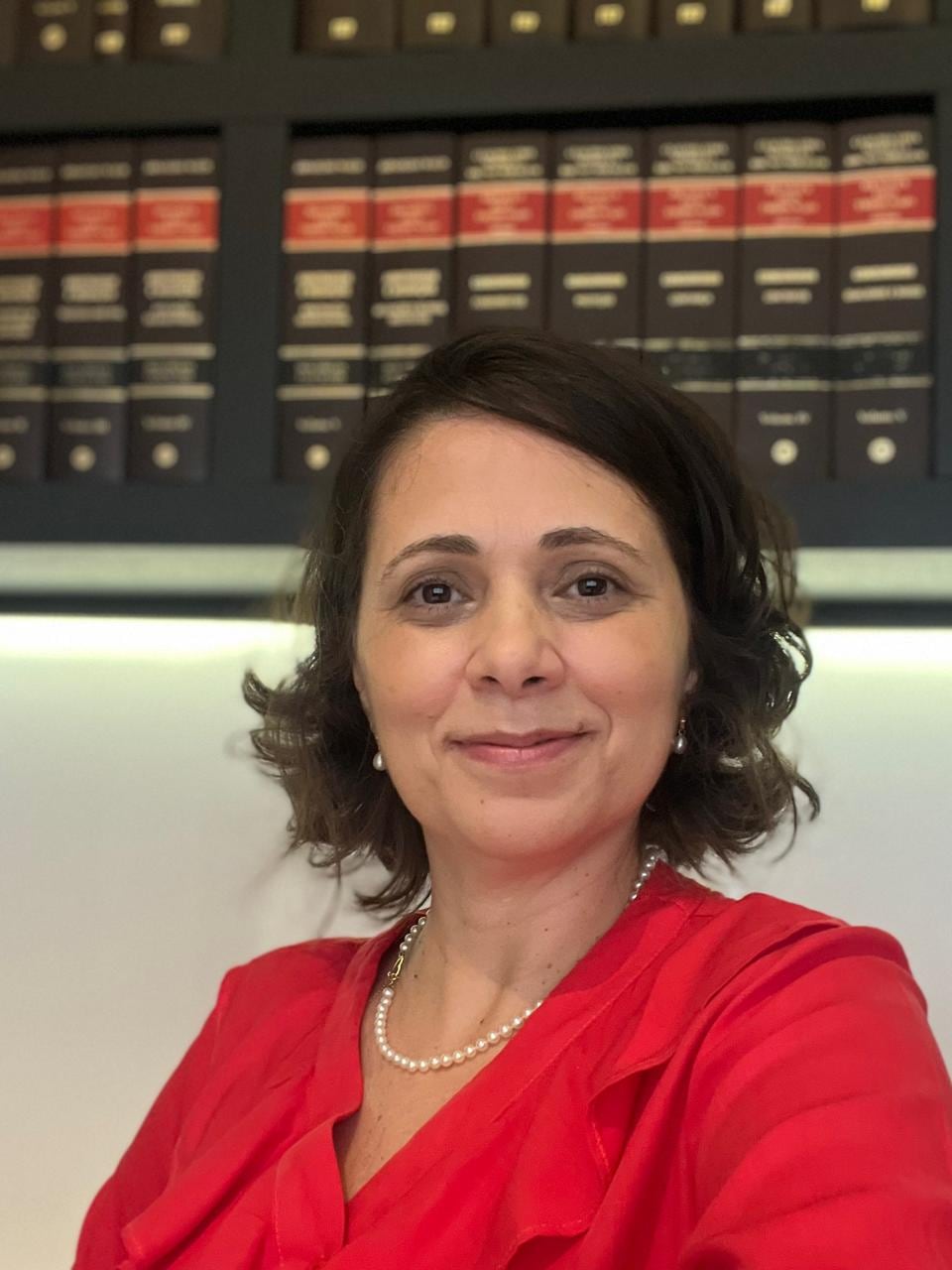 Luciana Lima — advogada e consultora jurídica internacional
